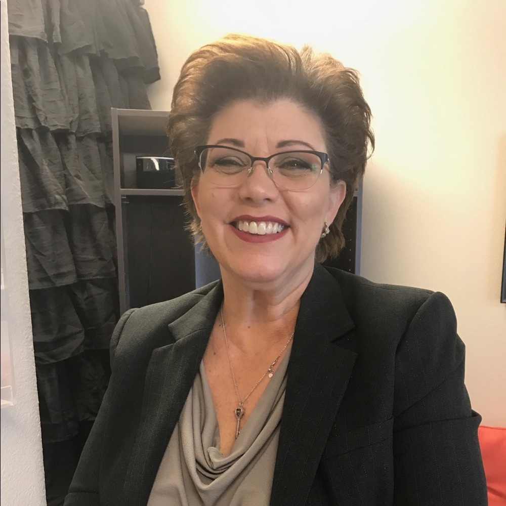 Meet your Posher, Lisa
